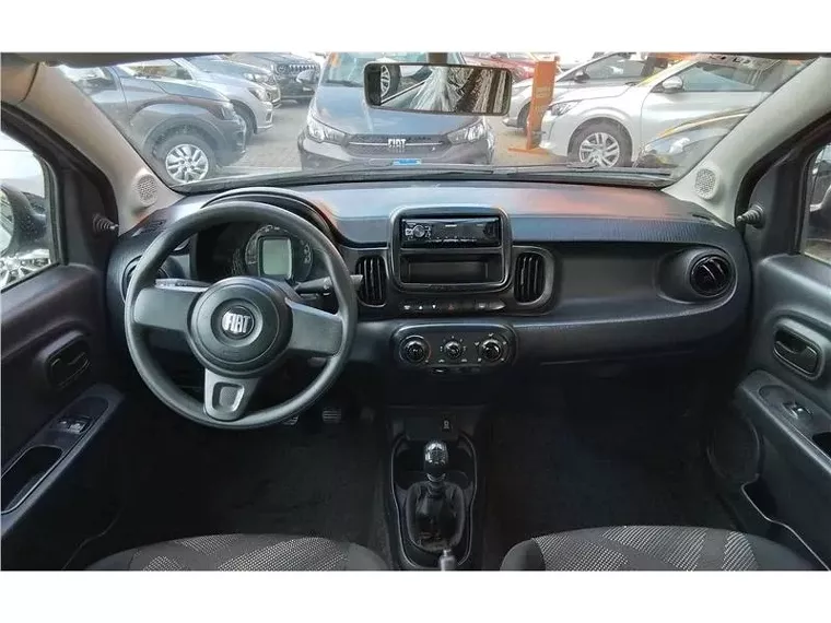 Fiat Mobi Prata 9