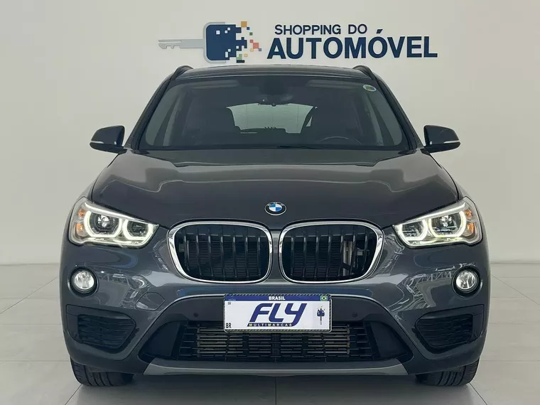 BMW X1 Cinza 4