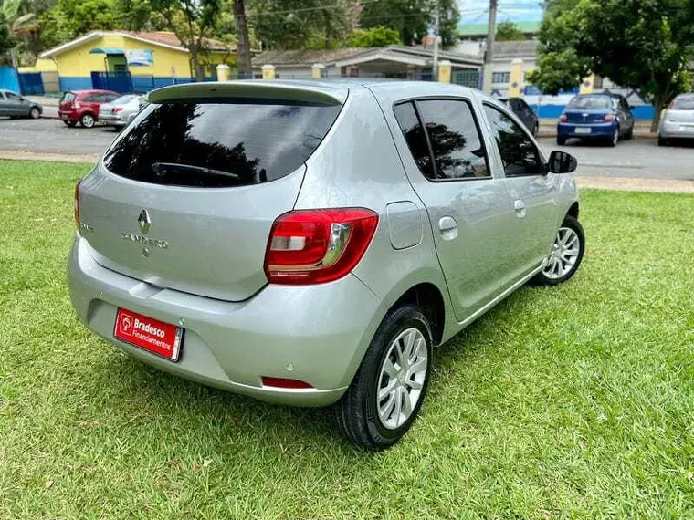 Renault Sandero Prata 2