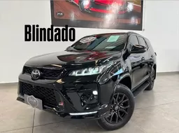 Toyota Hilux SW4