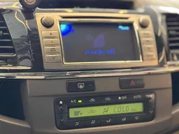 Toyota Hilux SW4