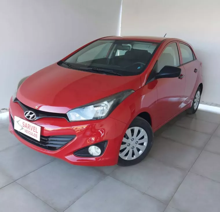 Hyundai HB20 Vermelho 9