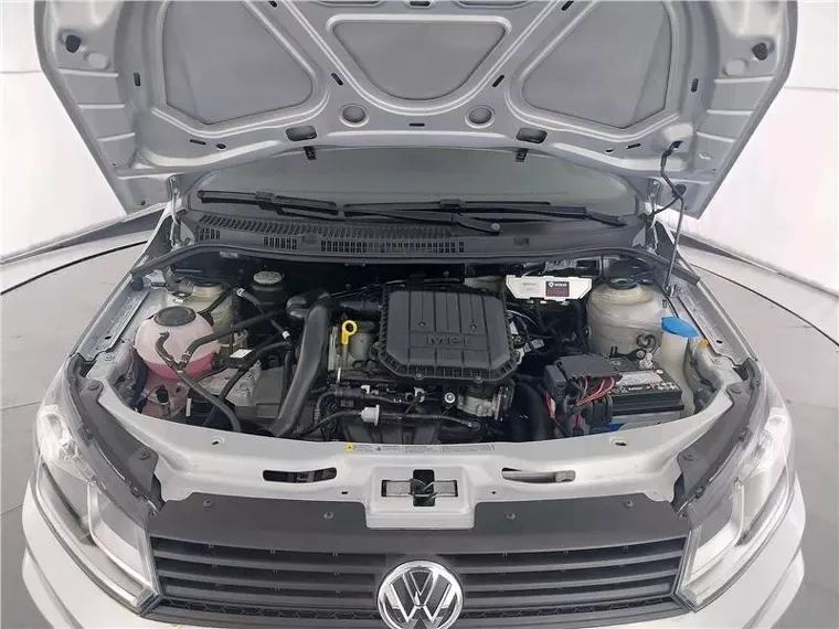 Volkswagen Voyage Prata 10