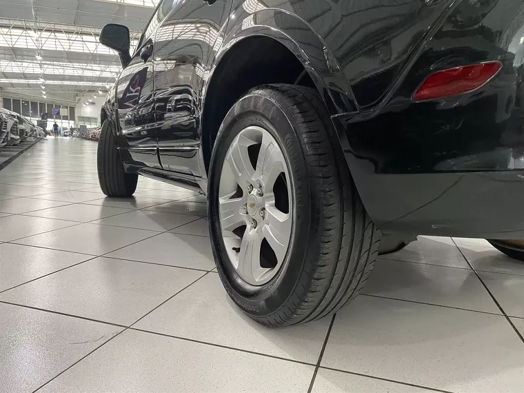 Chevrolet Captiva Preto 9