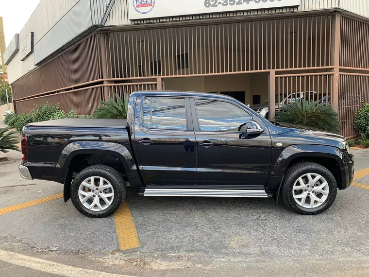 Volkswagen Amarok Preto 33