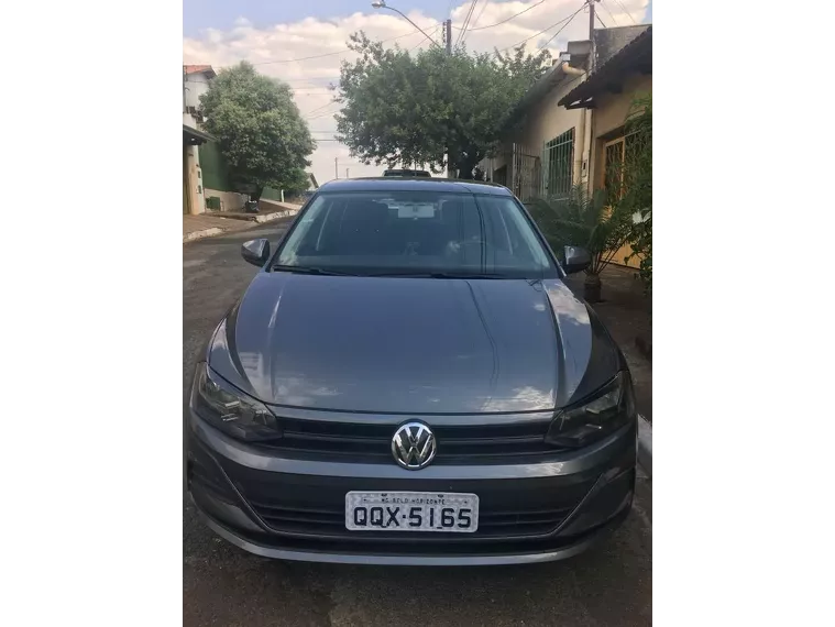 Volkswagen Polo Hatch Cinza 13