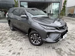 Toyota Hilux SW4