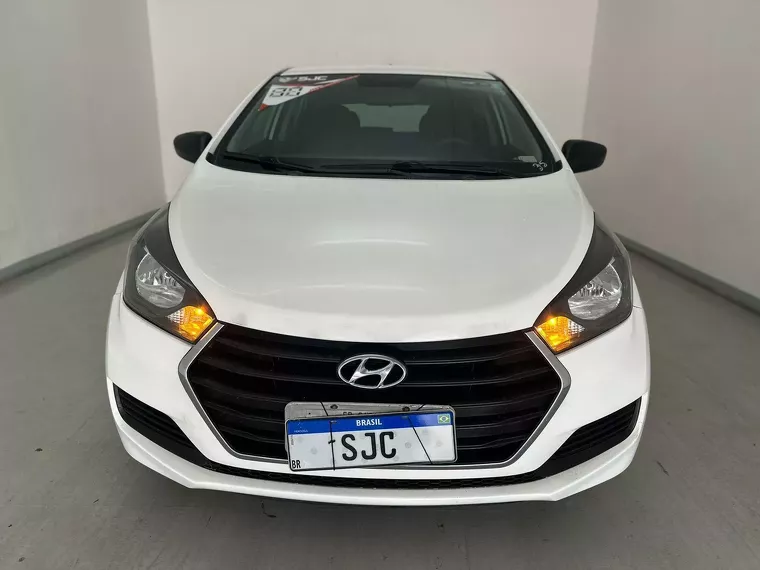 Hyundai HB20 Branco 11