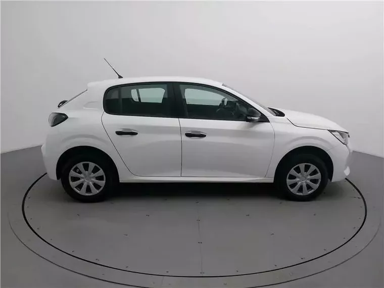 Peugeot 208 Branco 7