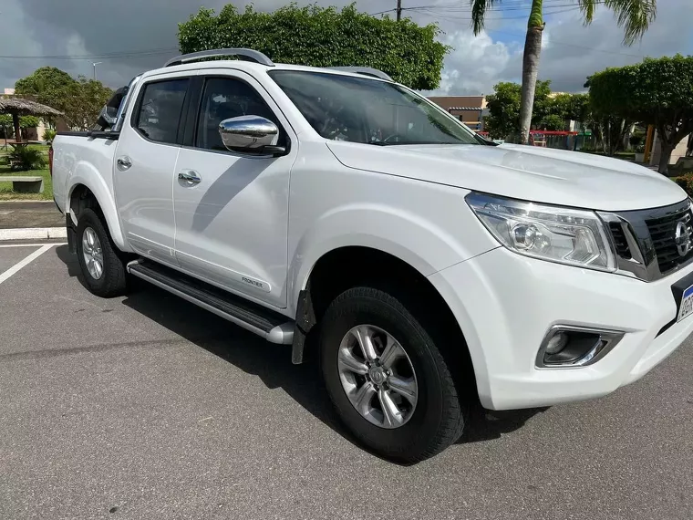 Nissan Frontier Branco 1