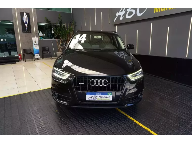 Audi Q3 Preto 16