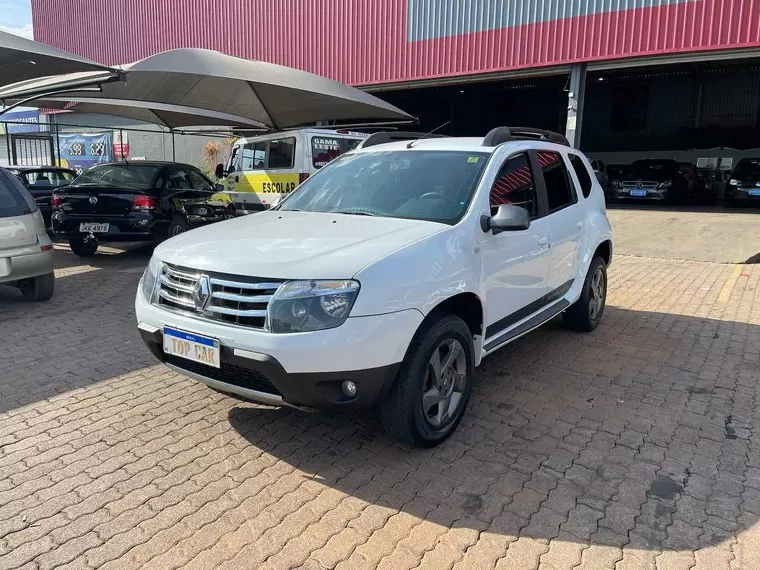 Renault Duster Branco 1