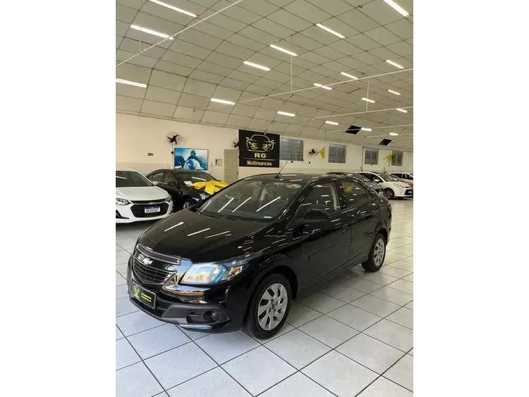 Chevrolet Prisma Preto 14