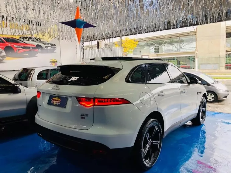 Jaguar F-pace Branco 12