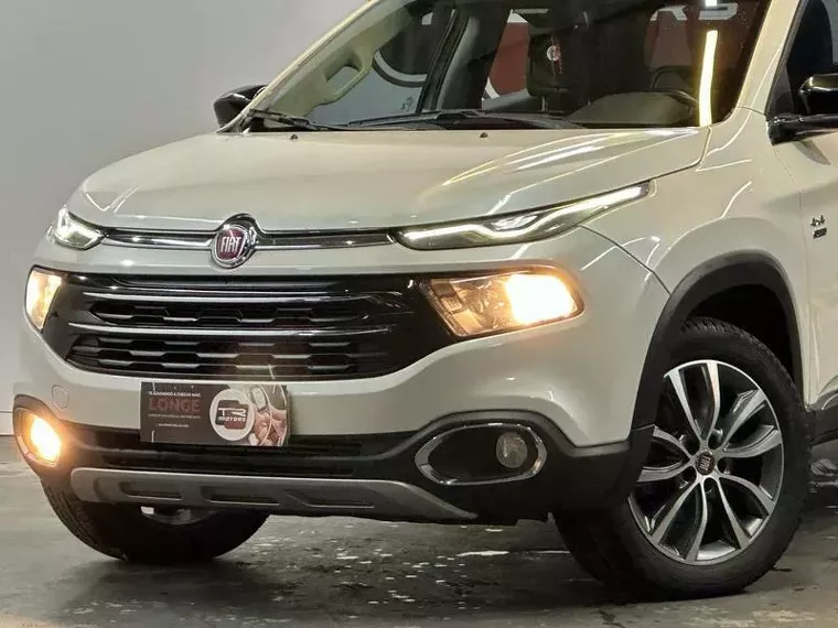 Fiat Toro Branco 19