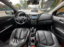 Hyundai HB20S