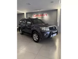 Toyota Hilux SW4