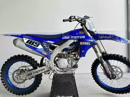 YZ