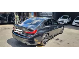 BMW 330i