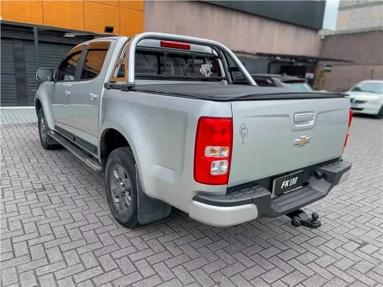 Chevrolet S10 Prata 2