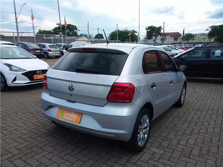 Volkswagen Gol Prata 3