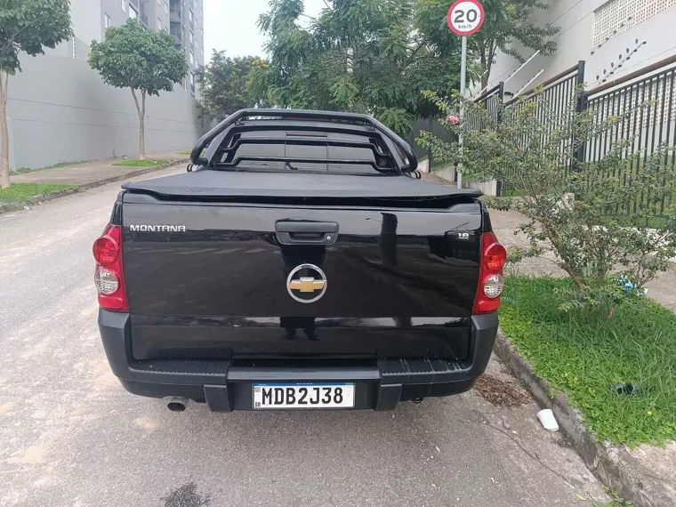 Chevrolet Montana Preto 7