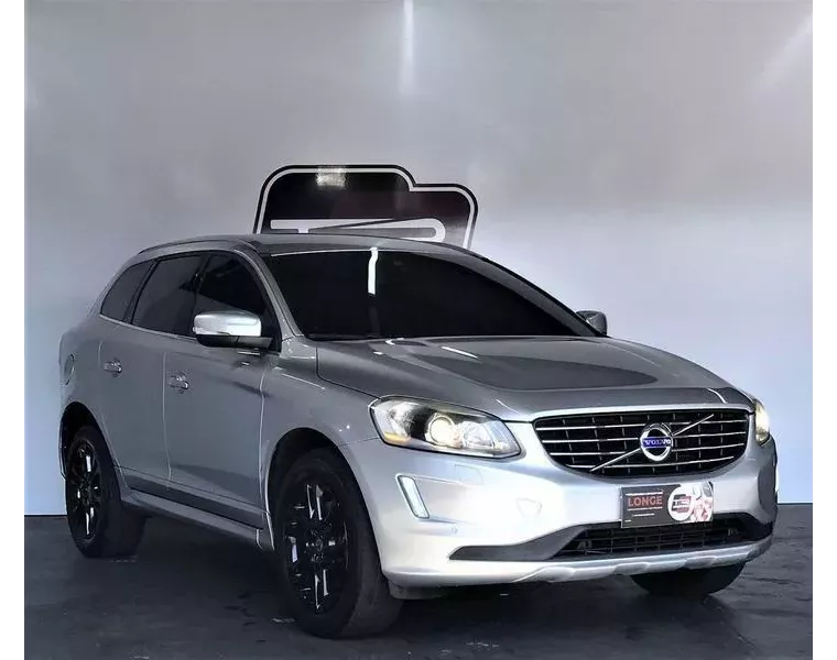 Volvo XC60 Prata 1