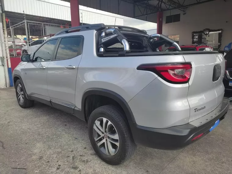 Fiat Toro Prata 9