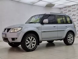Mitsubishi Pajero TR4
