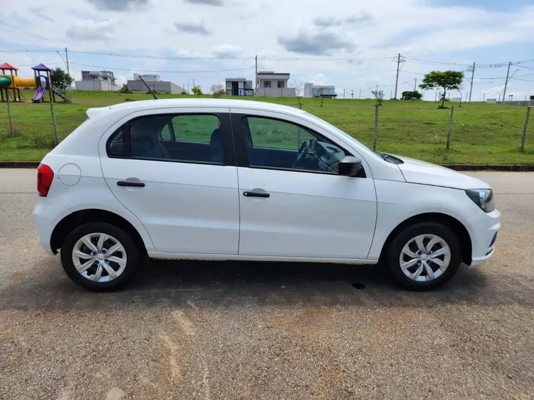 Volkswagen Gol Branco 10