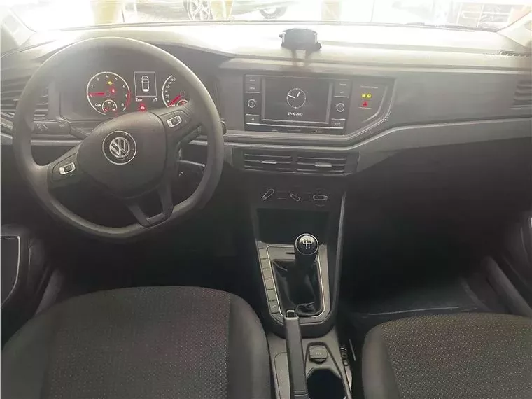 Volkswagen Polo Hatch Branco 3