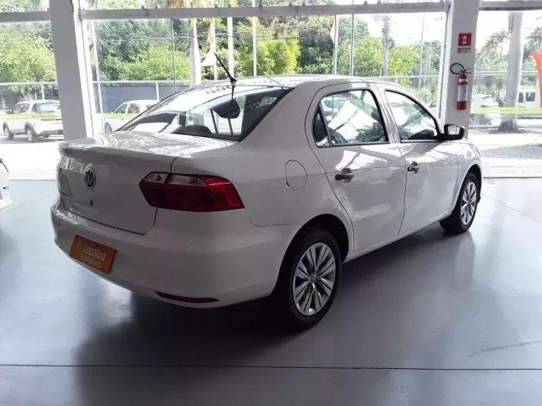 Volkswagen Voyage Branco 3