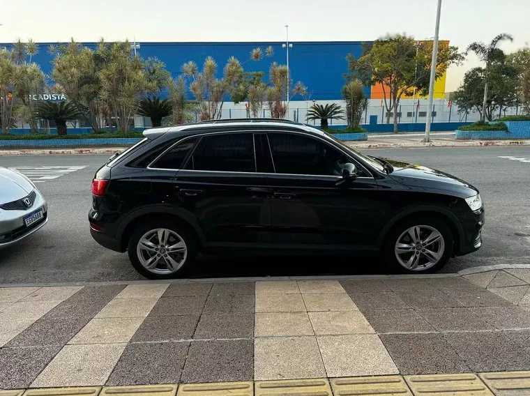 Audi Q3 Preto 5