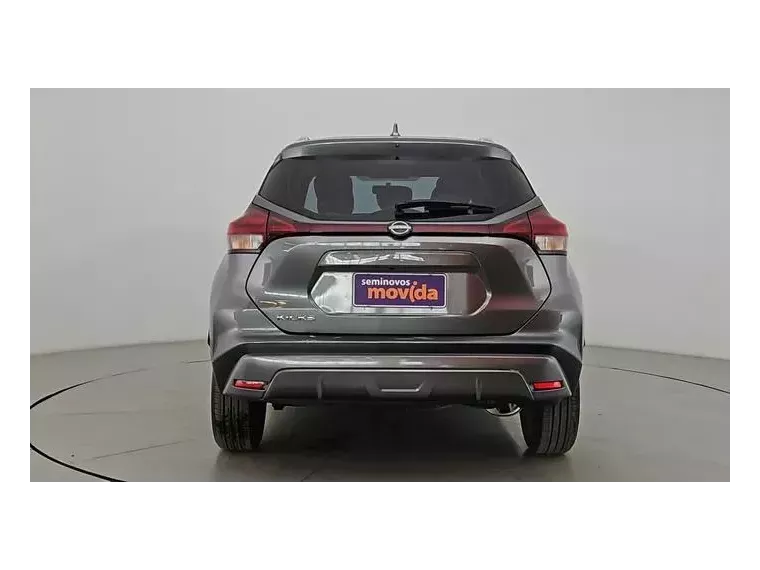 Nissan Kicks Cinza 5