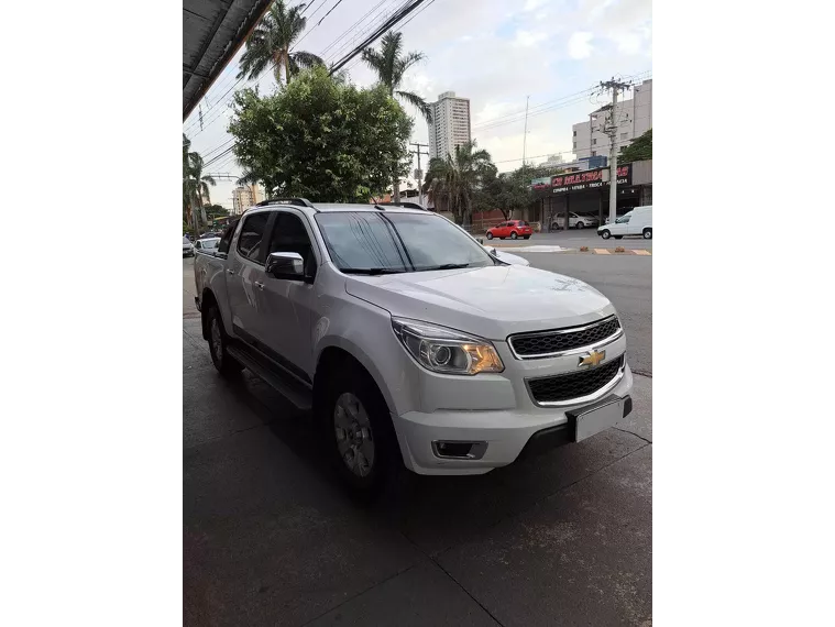 Chevrolet S10 Branco 18