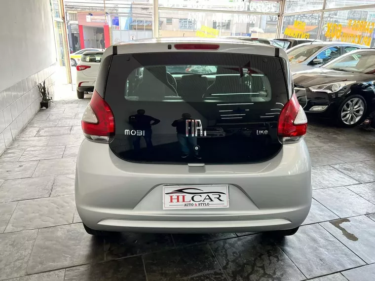 Fiat Mobi Prata 16