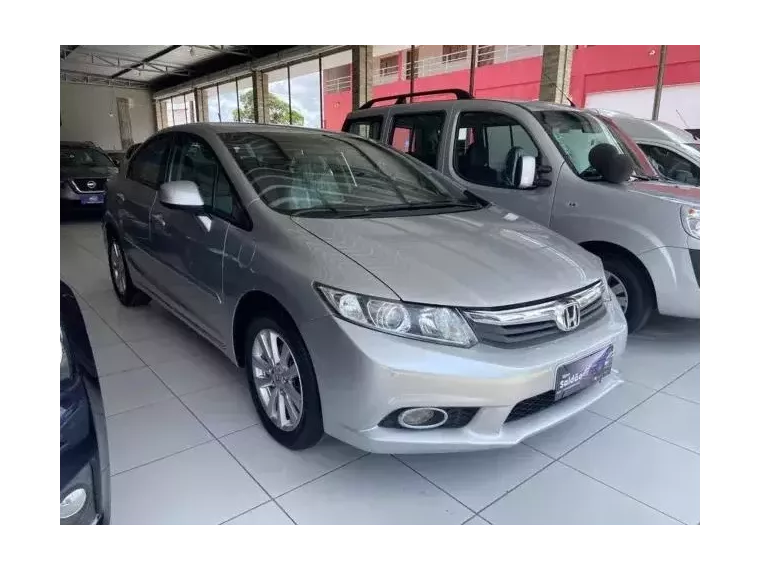 Honda Civic Prata 9