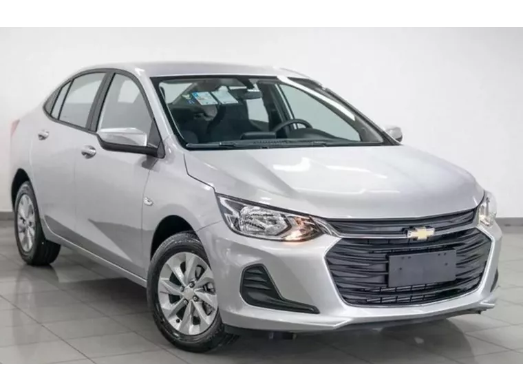 Chevrolet Onix Prata 5