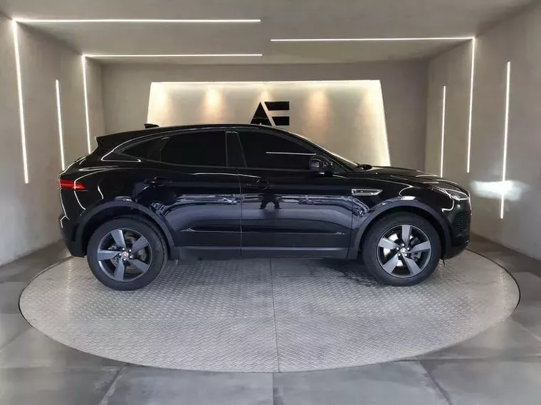 Jaguar E-pace  Preto 11