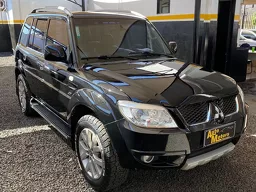 Mitsubishi Pajero TR4