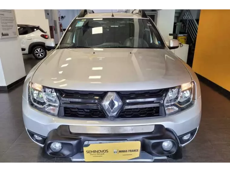 Renault Duster Oroch Prata 8