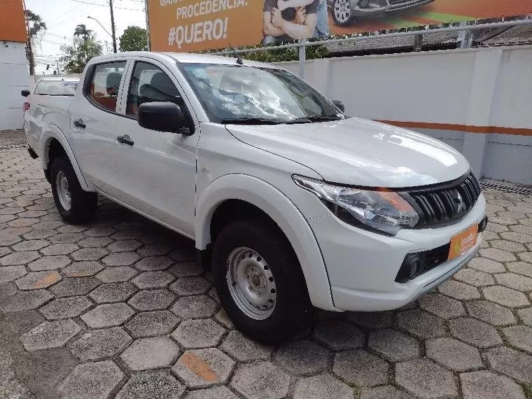 Mitsubishi L200 Triton Branco 7