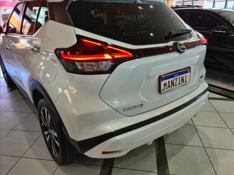 Nissan Kicks Branco 9