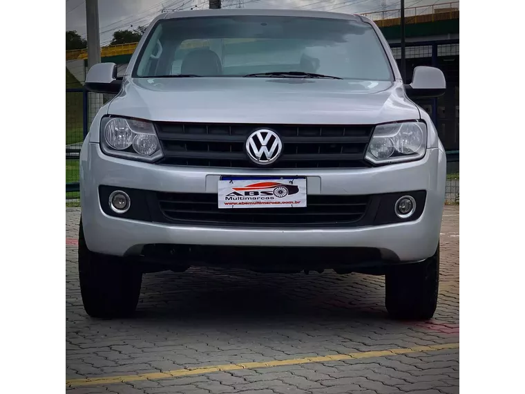 Volkswagen Amarok Prata 1