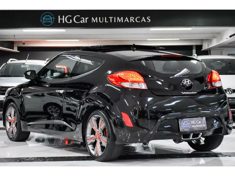 Hyundai Veloster Preto 19