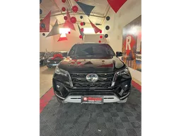 Toyota Hilux SW4