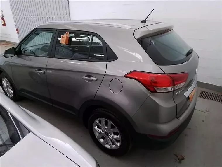 Hyundai Creta Prata 9