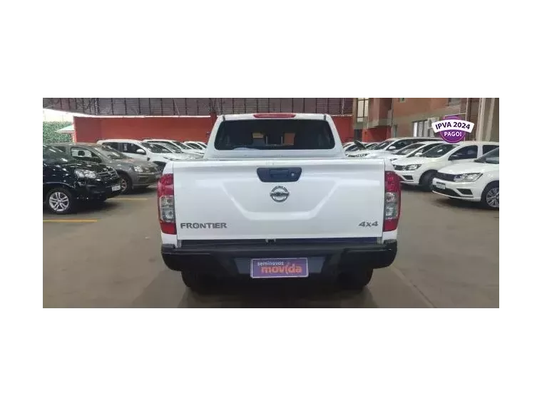 Nissan Frontier Branco 6