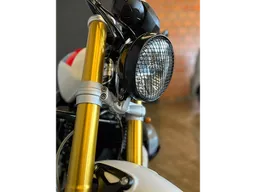 BMW R Nine T