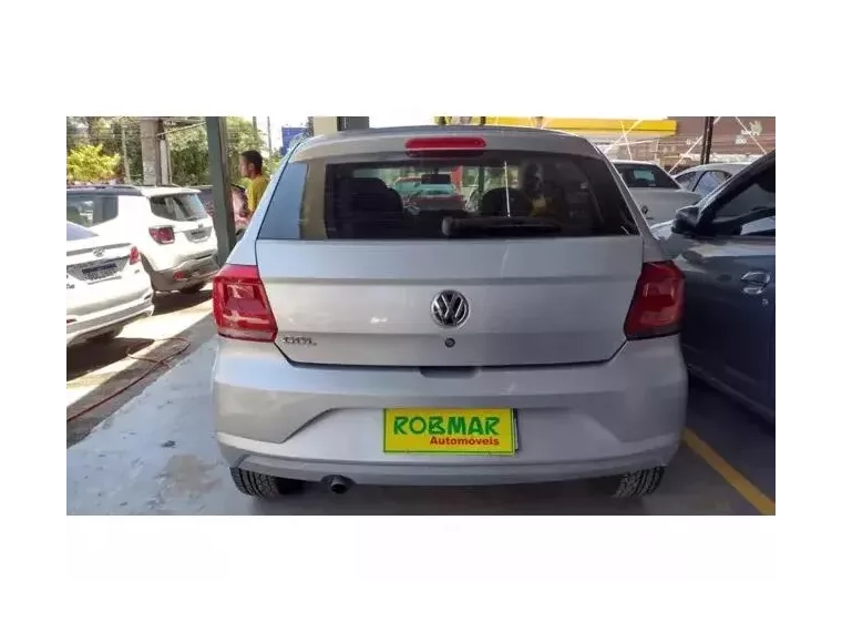 Volkswagen Gol Prata 8